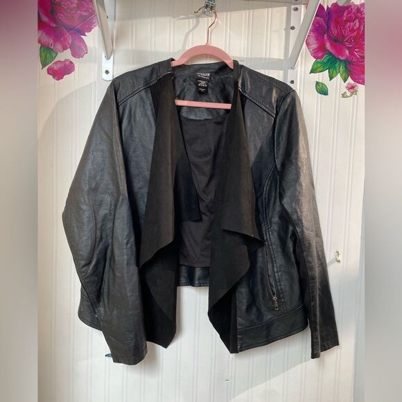 Torrid Her Universe Marvel Thor Black Embroidered Moto Jacket Thunder God Sz 1 - Picture 3 of 6